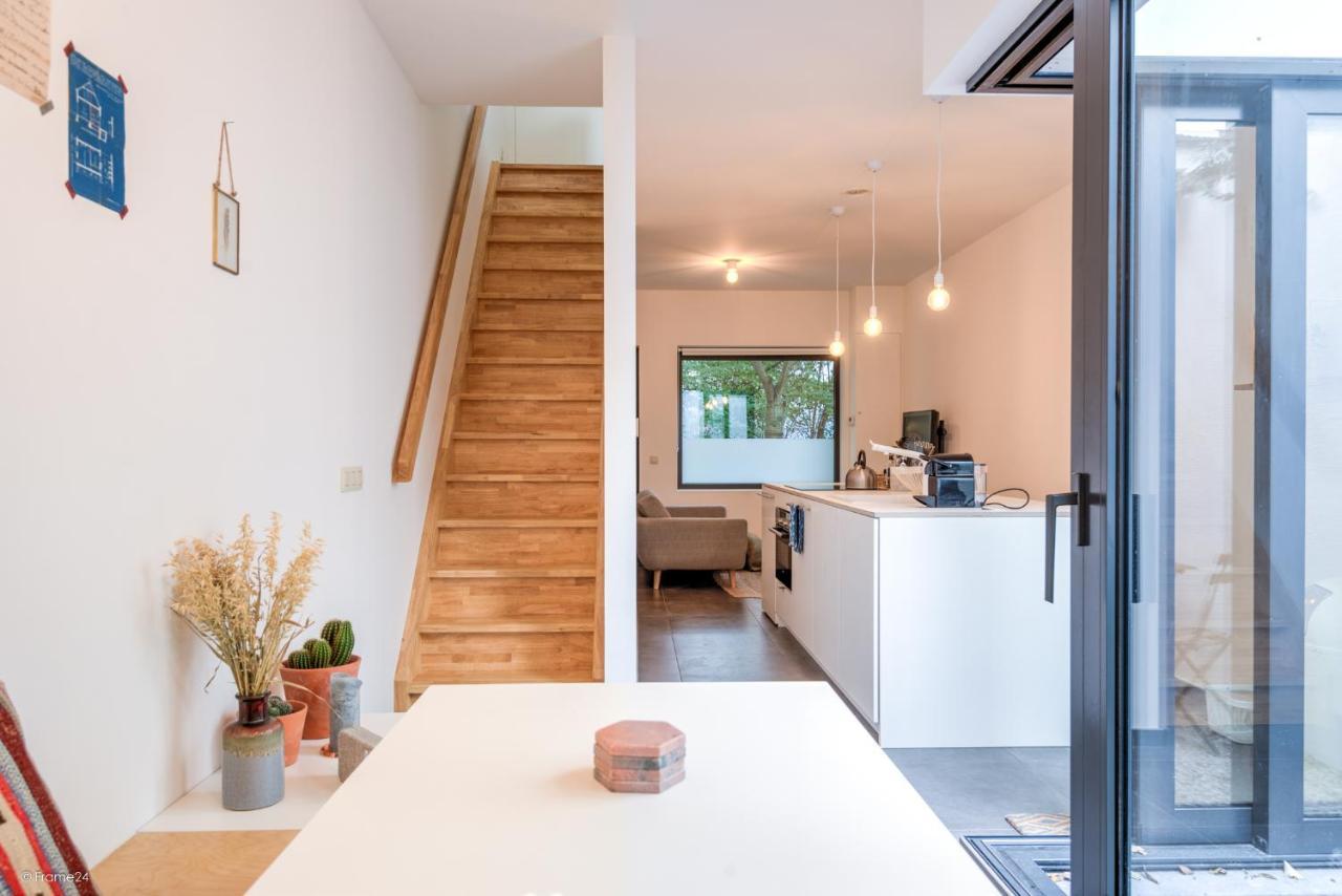 Stylishly Furnished Private Home In A Vibrant Area Antuérpia Exterior foto